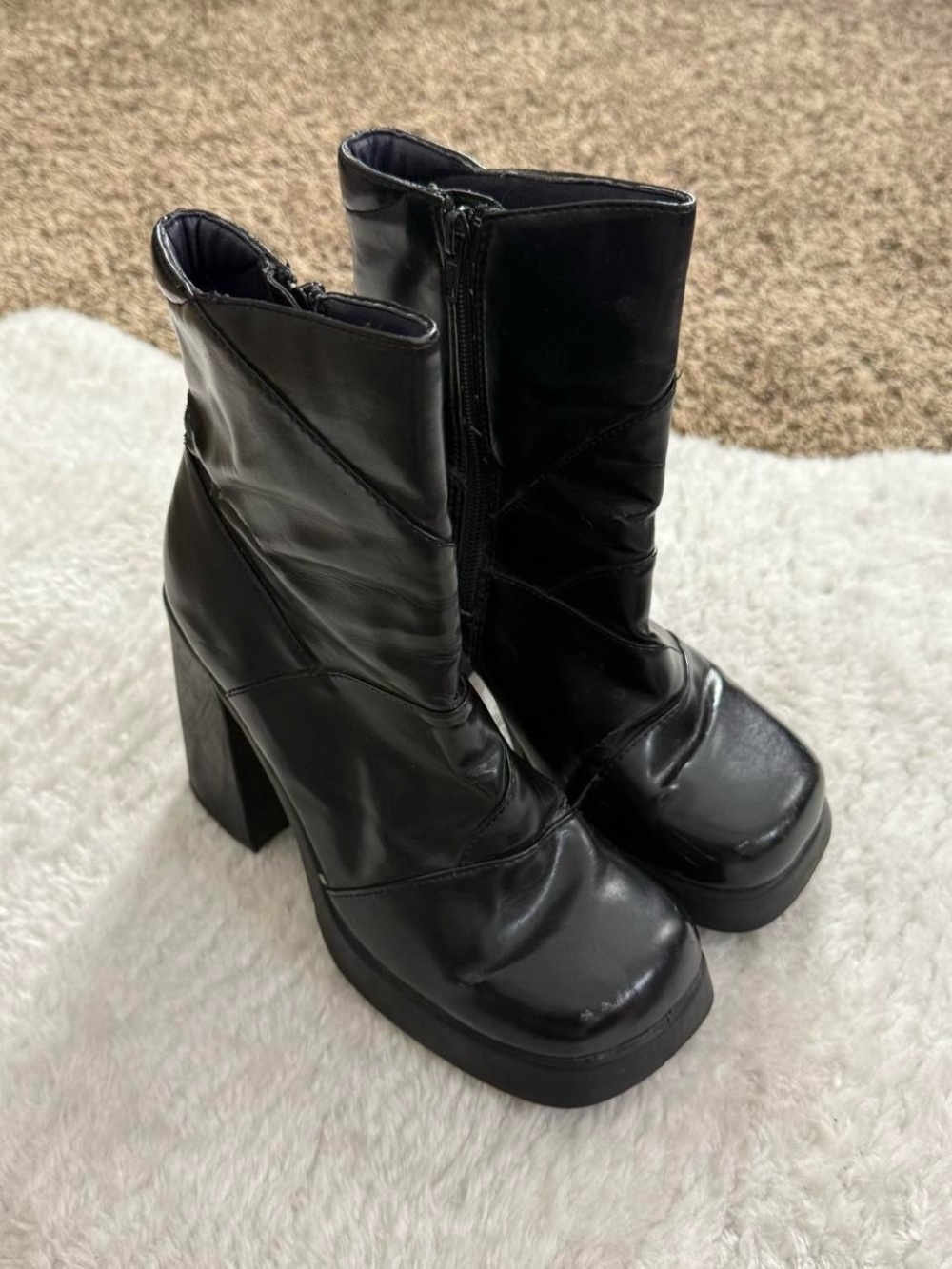 90’s grunge mall goth faux leather patchwork chunky platform boots - Picture 2 of 5